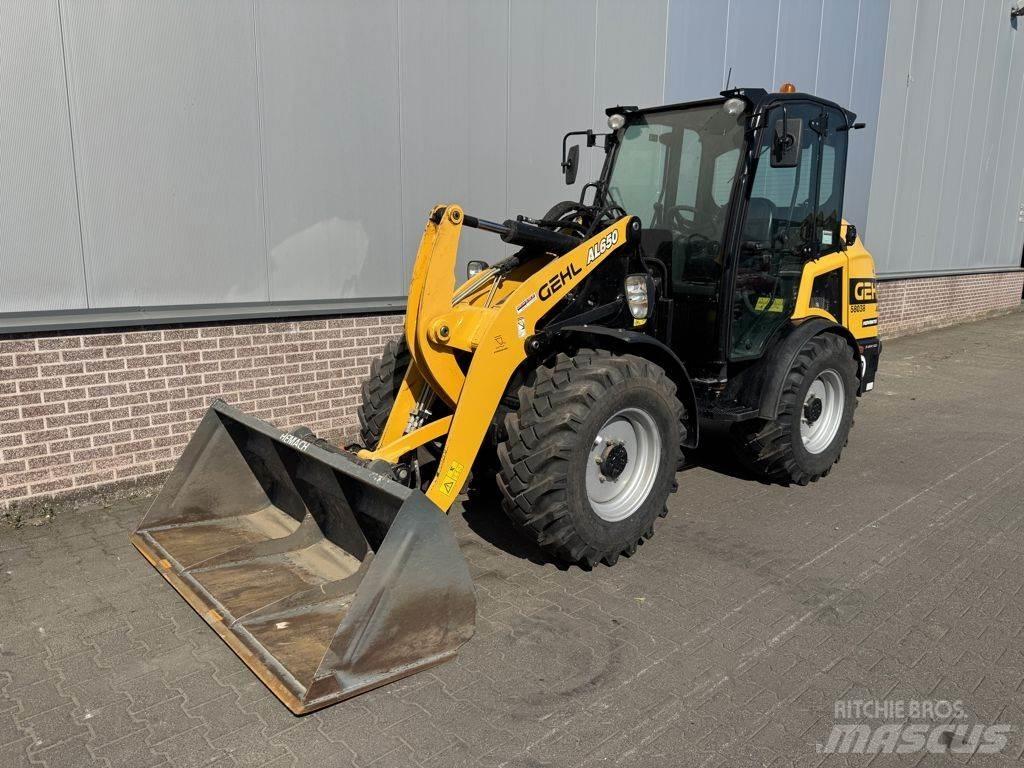 Gehl AL650 Incarcator pe pneuri