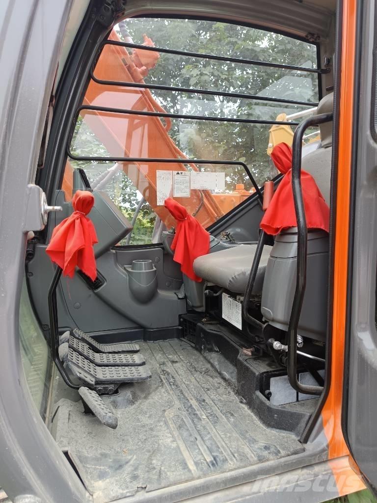 Hitachi ZX 80 Excavatoare 7t - 12t