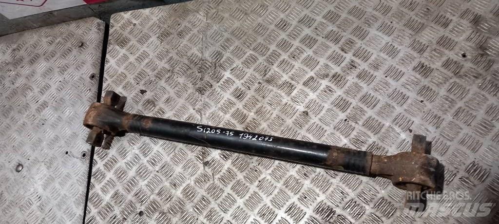 Scania R 440.   1942075 Axe