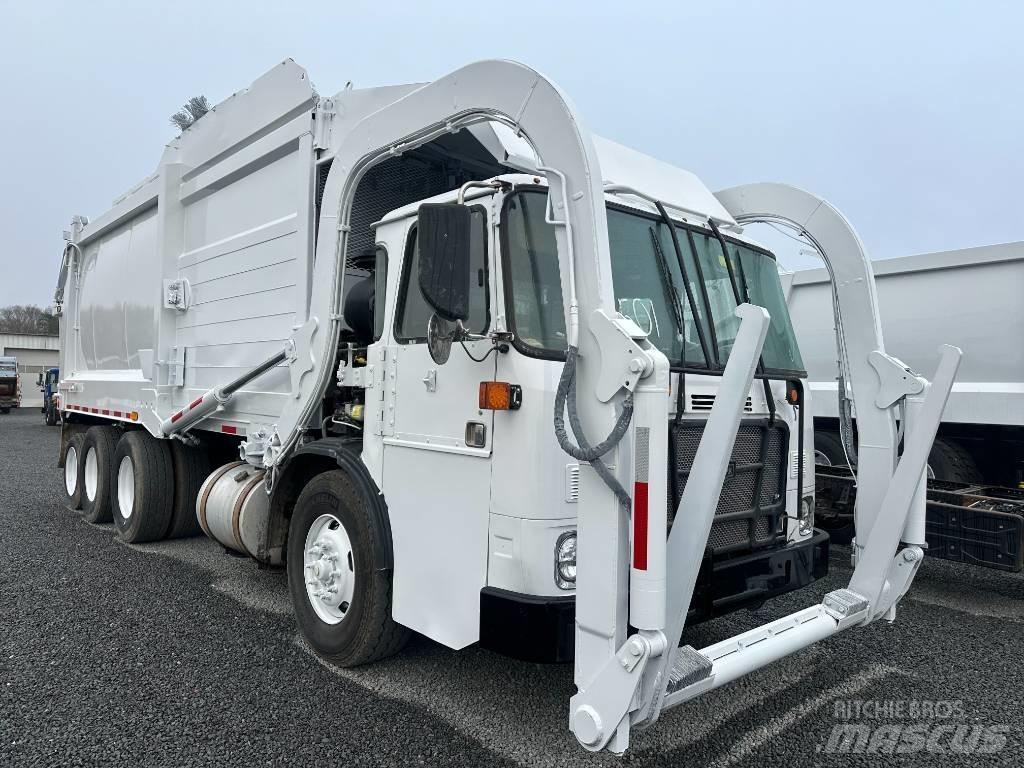 Autocar XPEDITOR Camion de deseuri