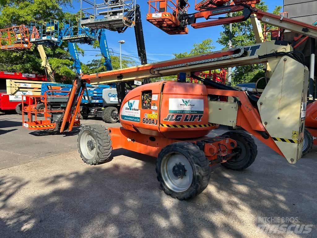 JLG 600 AJ Nacele cu brat articulat