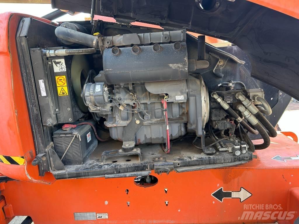 JLG 600 AJ Nacele cu brat articulat