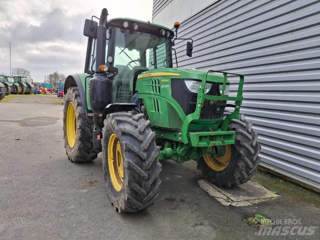 John Deere 6110M Tractoare