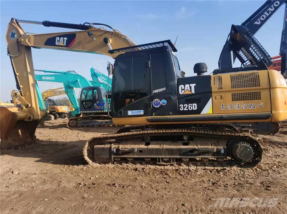 CAT 326D2 Excavatoare pe șenile
