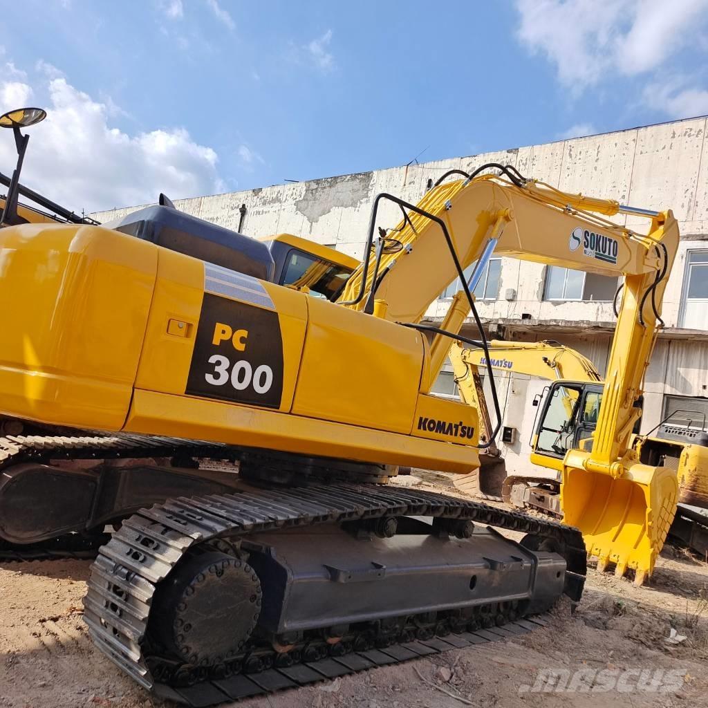 Komatsu PC 300 Excavatoare pe șenile
