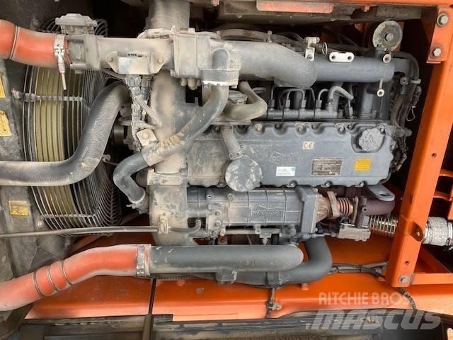 Doosan DX 225 LC-3 Excavatoare pe șenile
