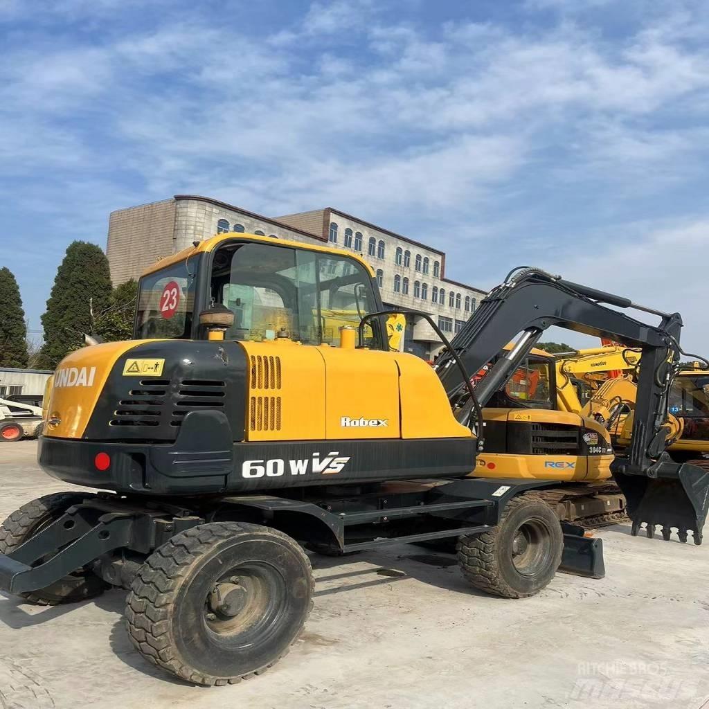 Hyundai R60W-9 Excavatoare cu roti