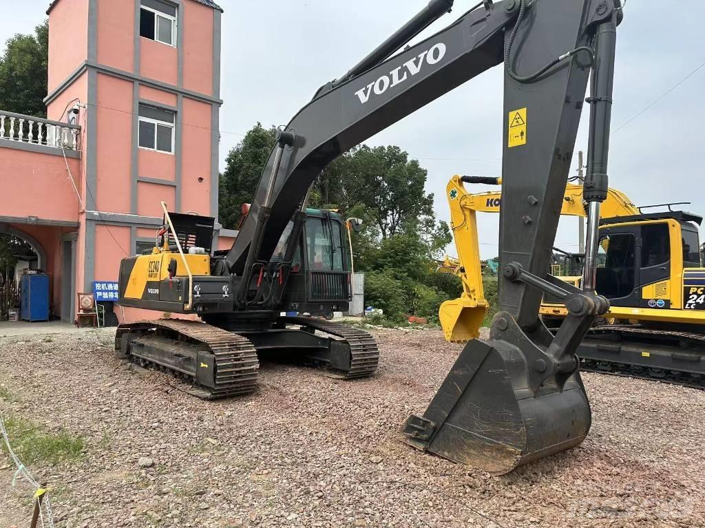 Volvo EC 240 Excavatoare pe șenile
