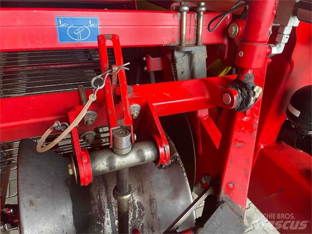 Grimme SE 150-60 Recoltatoare de radacinoase
