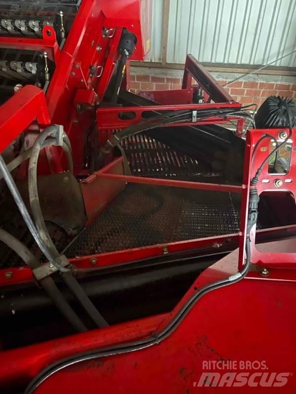 Grimme SE 150-60 Recoltatoare de radacinoase
