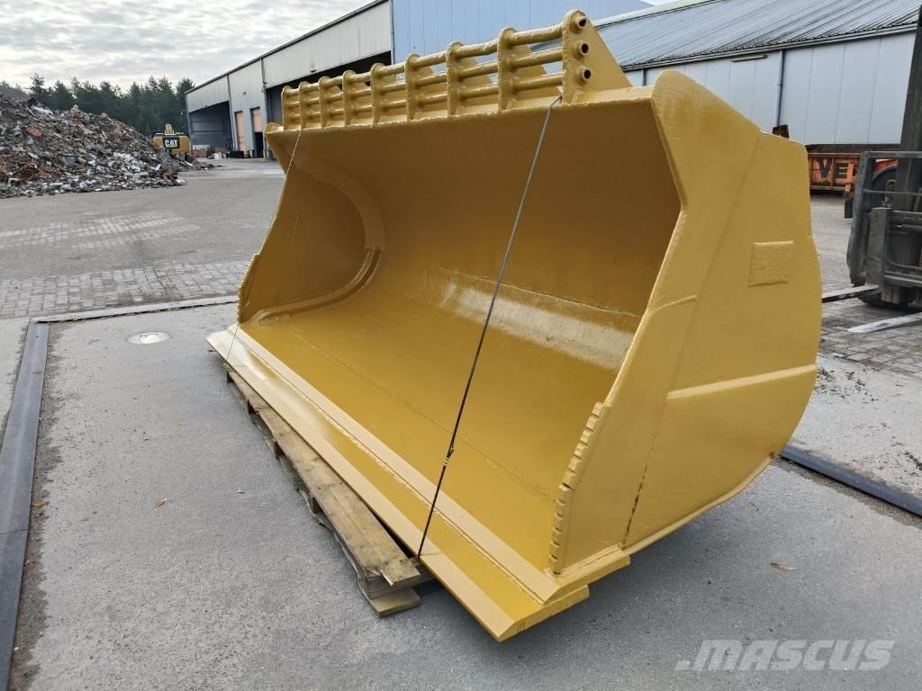 CAT 980 Bucket Incarcator pe pneuri