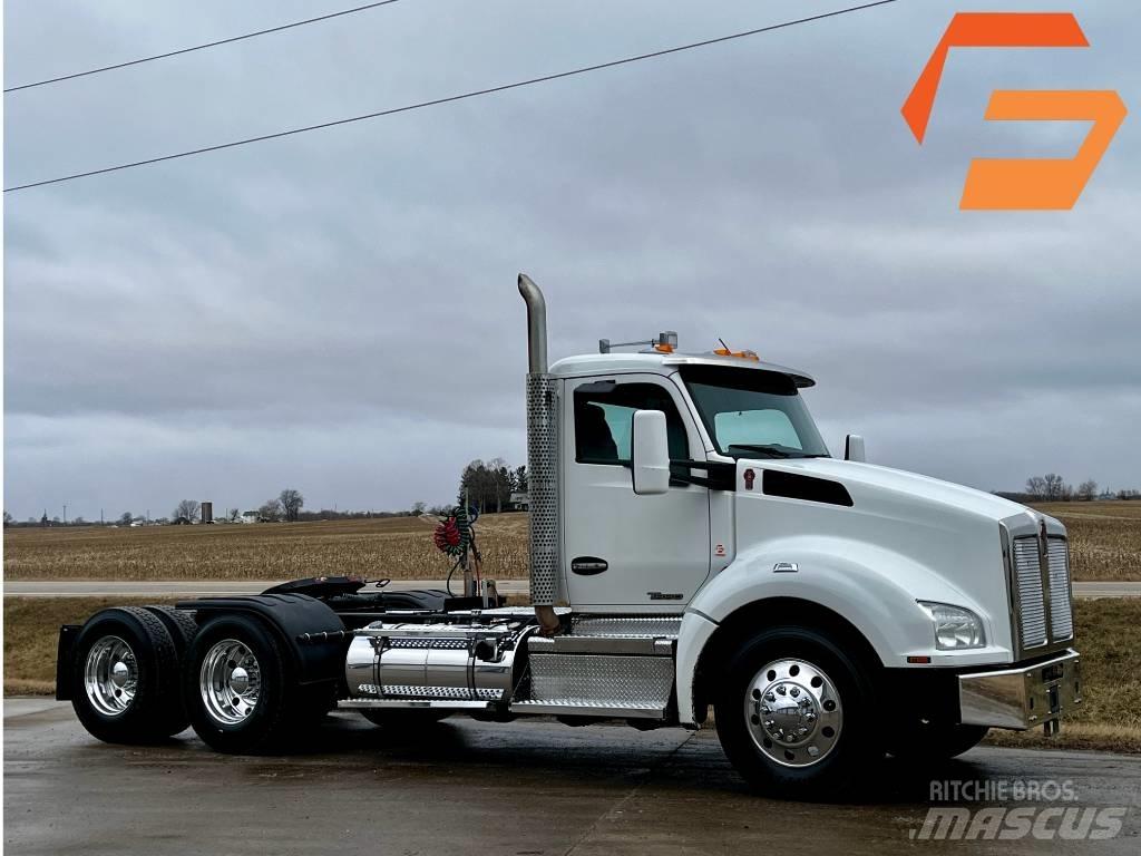 Kenworth T 880 Autotractoare