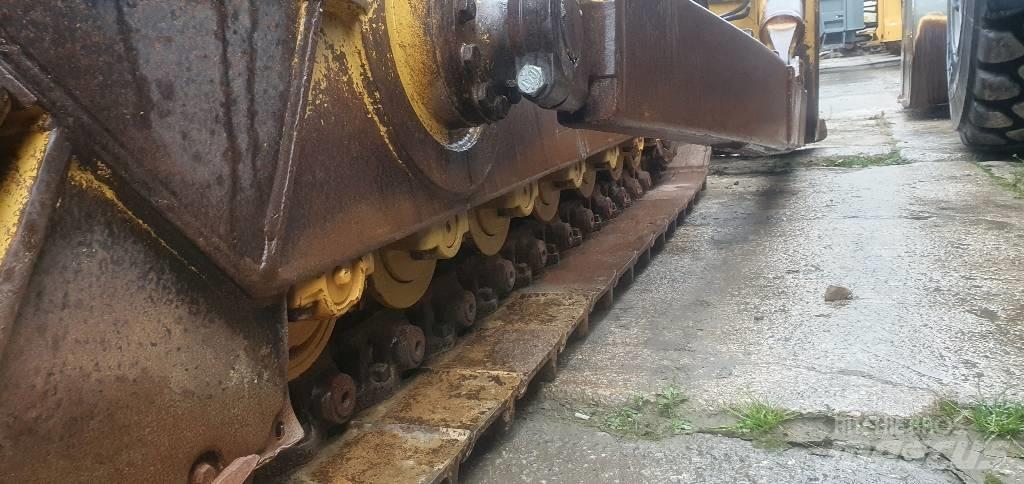 CAT D 6 T XL Buldozere pe senile