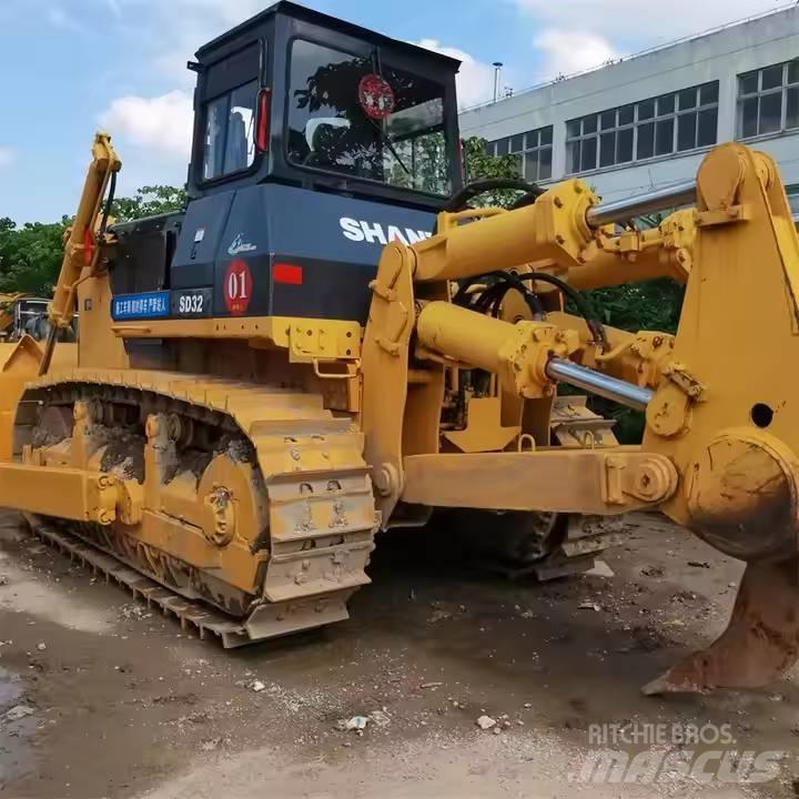 Shantui SD32 Buldozere pe senile
