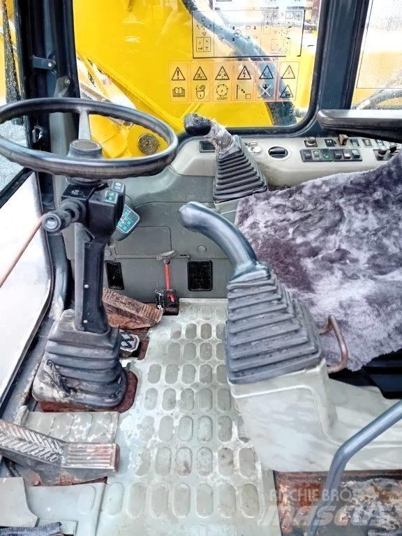 Komatsu PW 130ES-6K Excavatoare cu roti