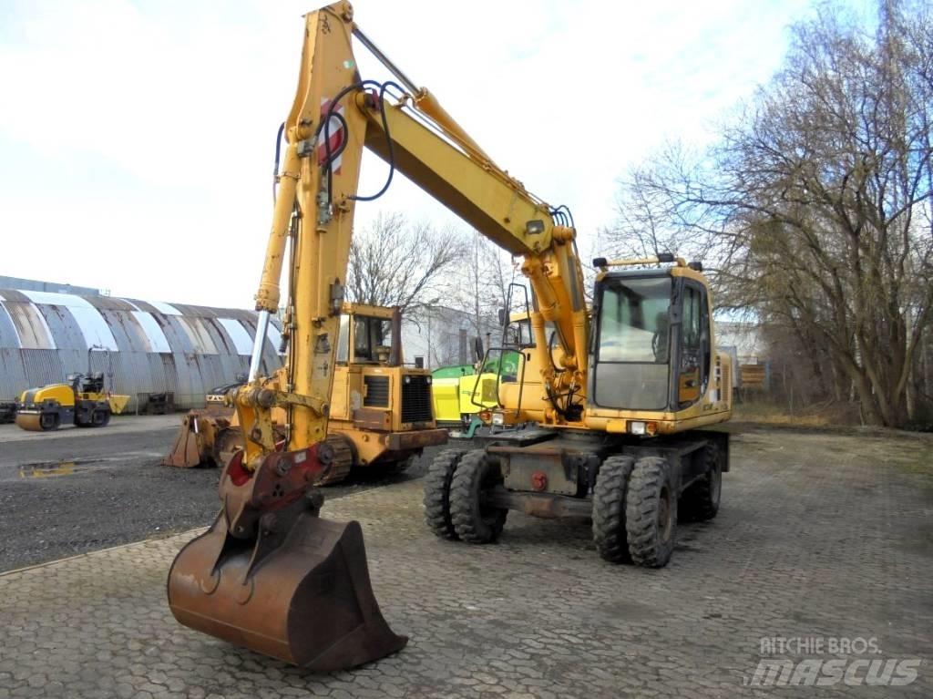 Komatsu PW 130ES-6K Excavatoare cu roti