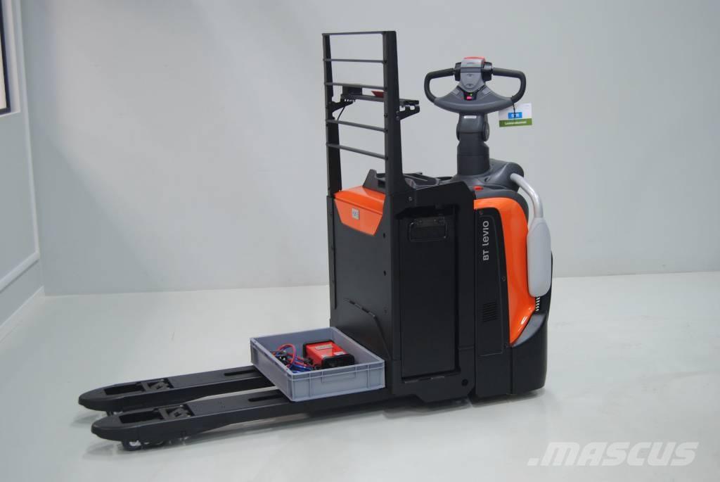 Toyota LPE250 Transpaleta cu platforma