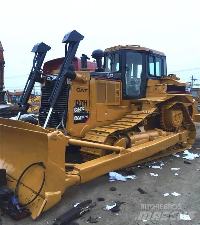 CAT D7H Buldozere pe senile