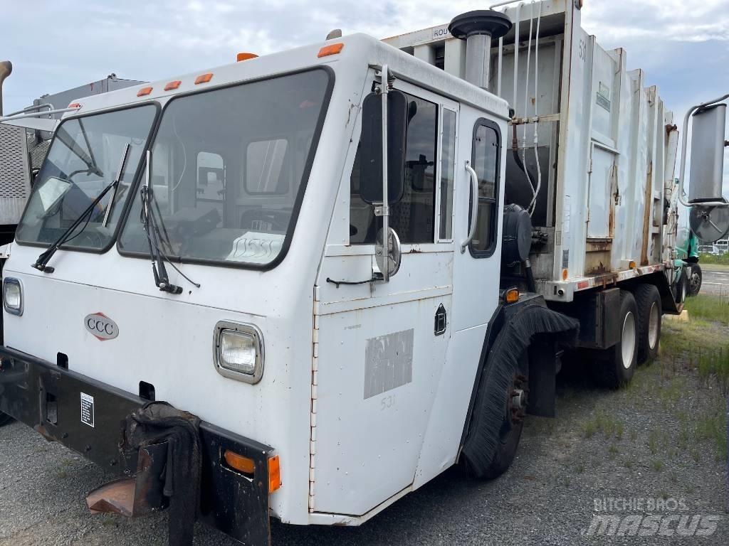 CCC LOW ENTRY Camion de deseuri