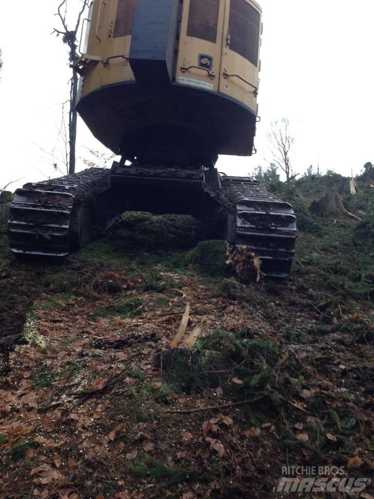 Tigercat LH830C Combine forestiere