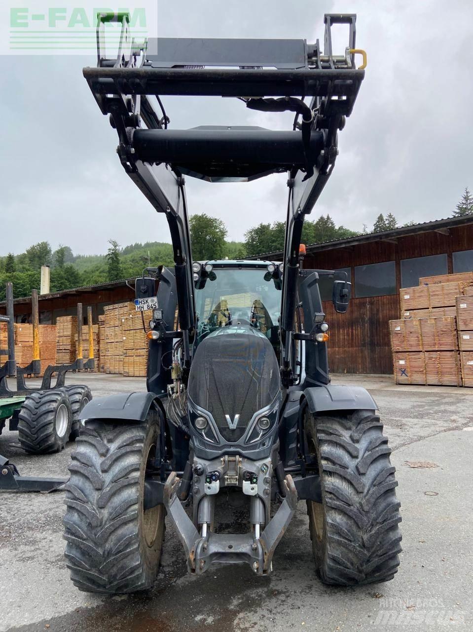 Valtra T254S Tractoare