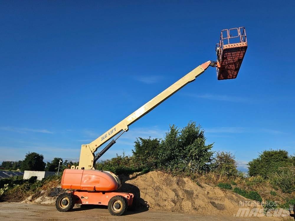 JLG 680S Nacele cu brat telescopic