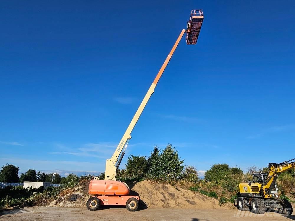 JLG 680S Nacele cu brat telescopic