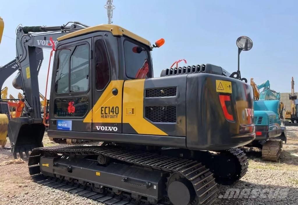 Volvo 140 Excavatoare pe șenile
