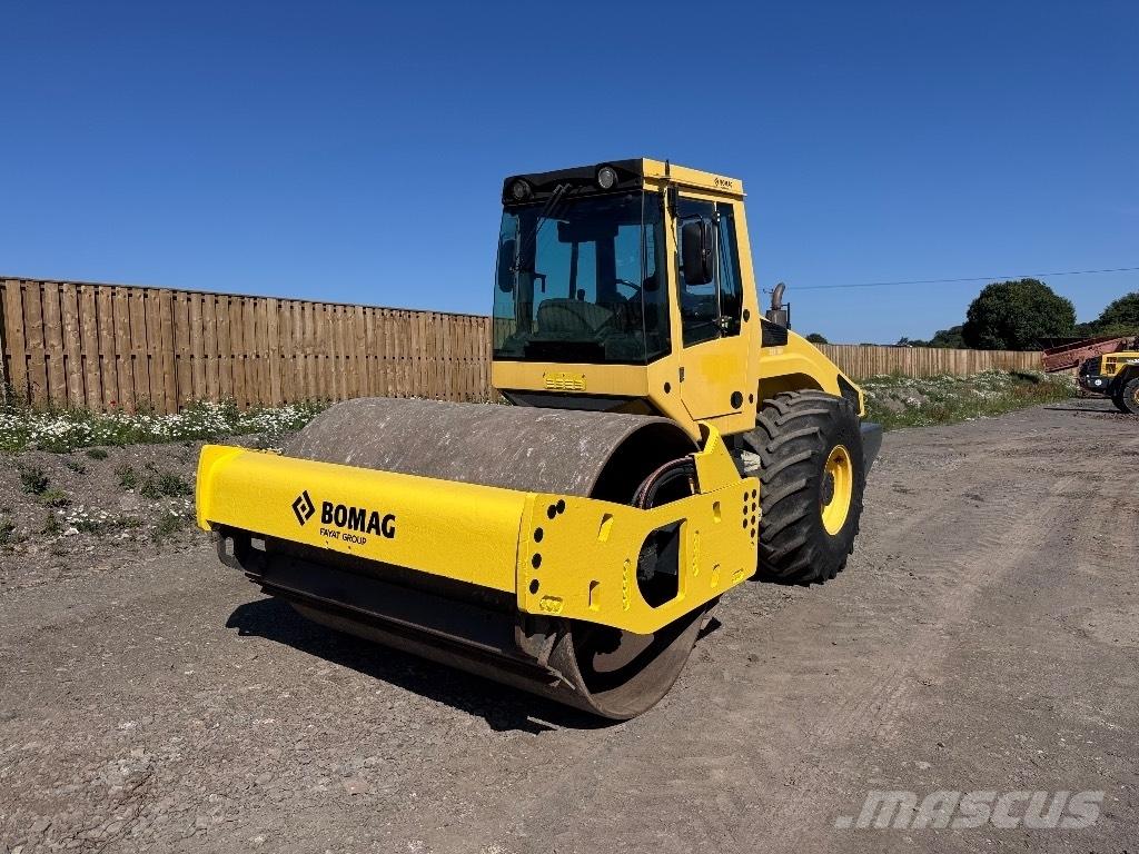 Bomag BW 213 D H-4 Compactoare monocilindrice
