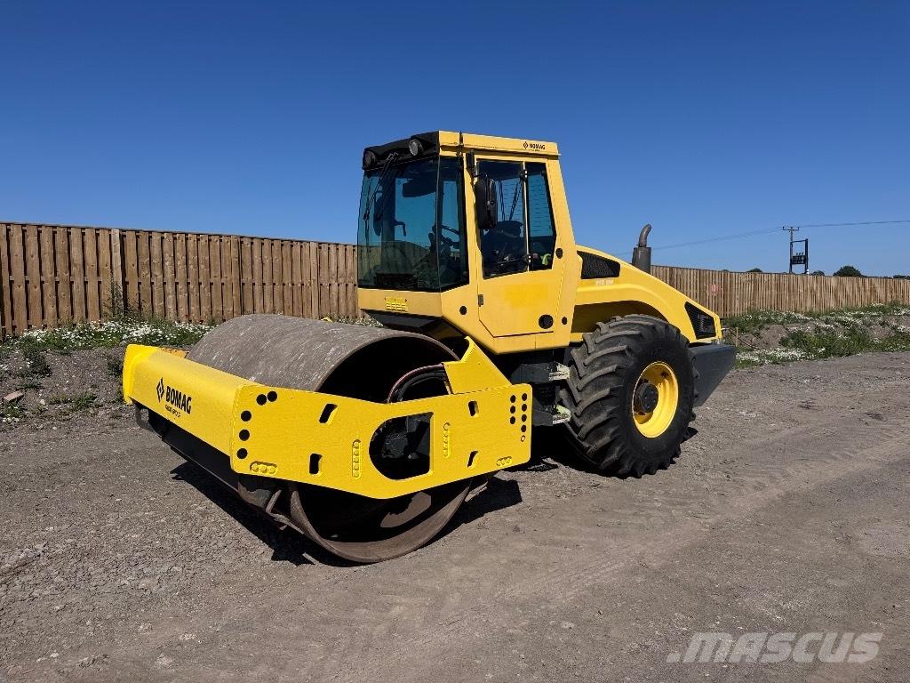 Bomag BW 213 D H-4 Compactoare monocilindrice