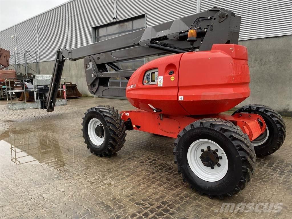Manitou 200ATJ RC Nacele cu brat articulat