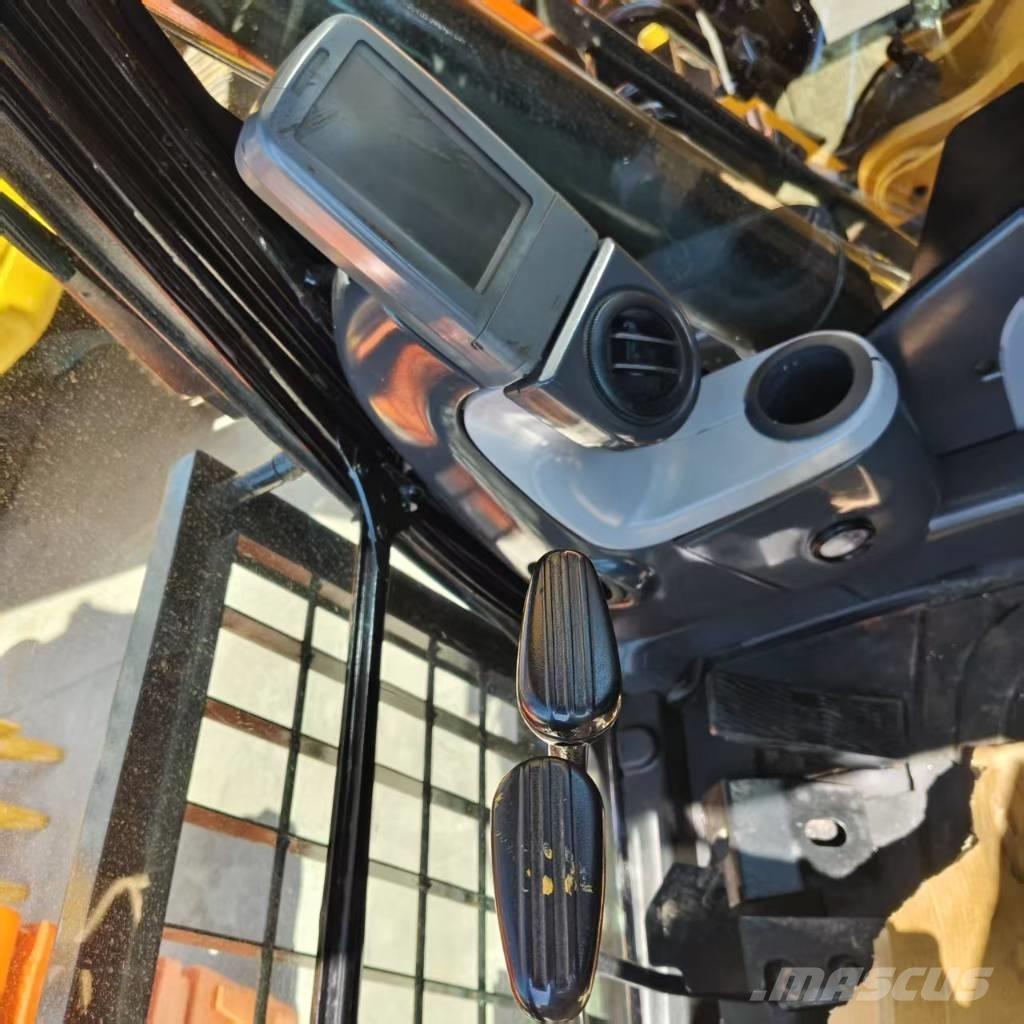 CAT 320 D Excavatoare pe șenile
