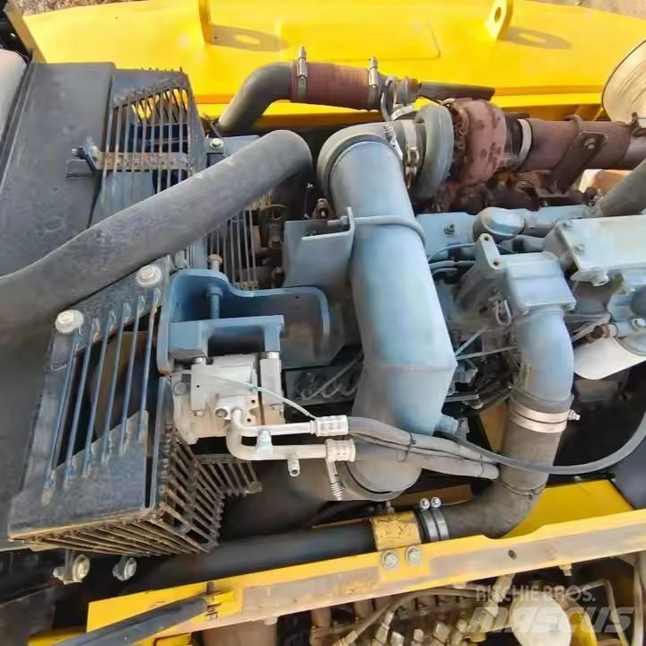 Komatsu PC360 Excavatoare pe șenile

