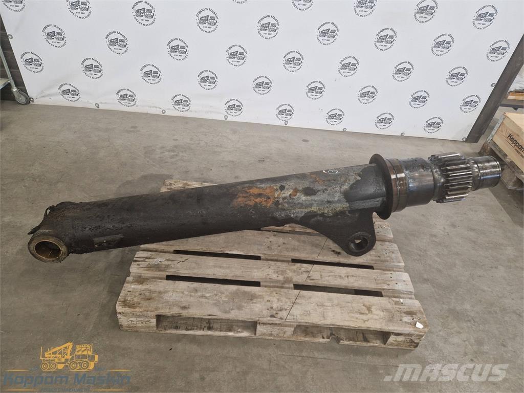 Komatsu 130F Macarale de transport