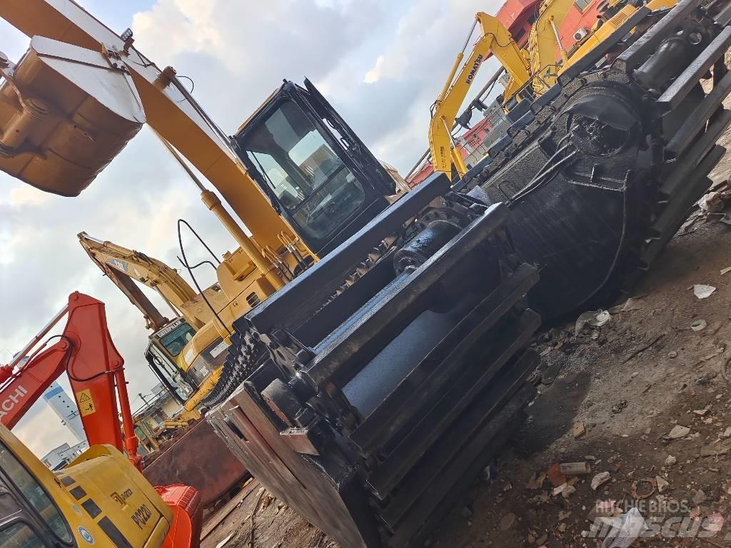 CAT 320 C Excavator amfibiu