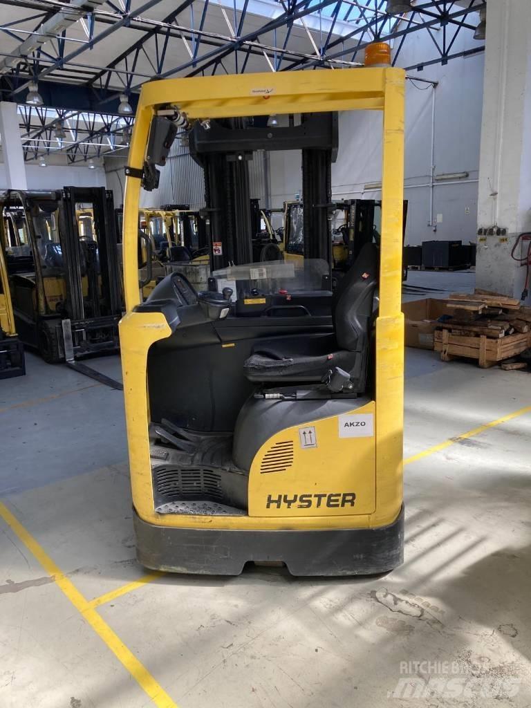 Hyster R1.6 Pyroban Stivuitor cu catarg retractabil