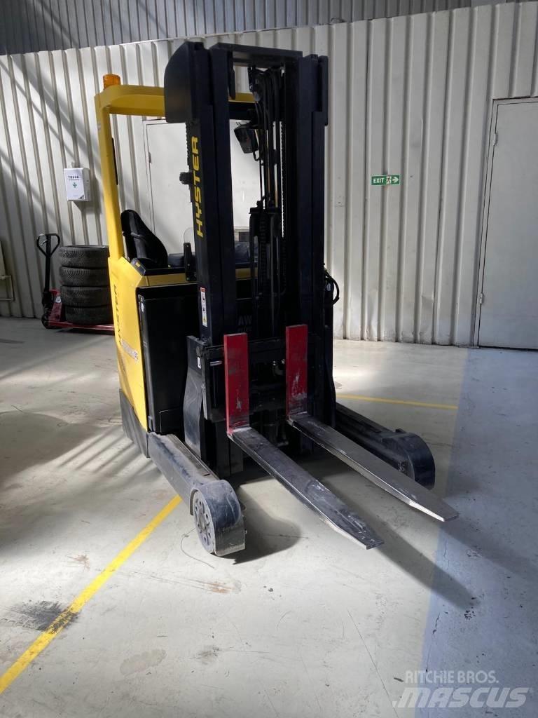 Hyster R1.6 Pyroban Stivuitor cu catarg retractabil