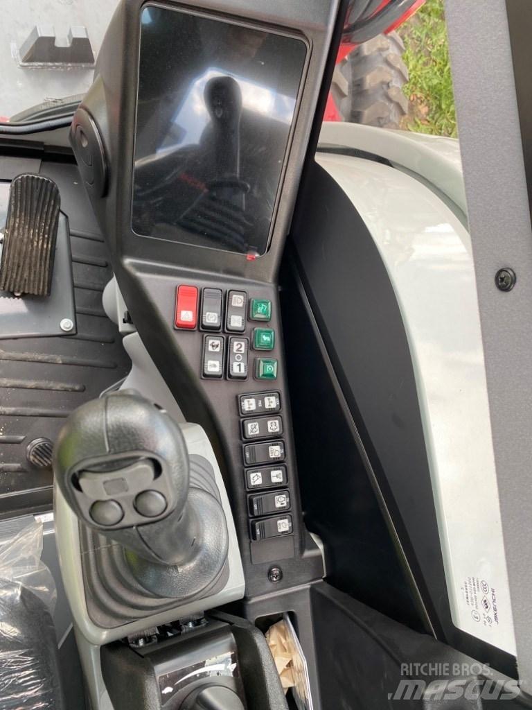 Takeuchi TB295W Excavatoare cu roti