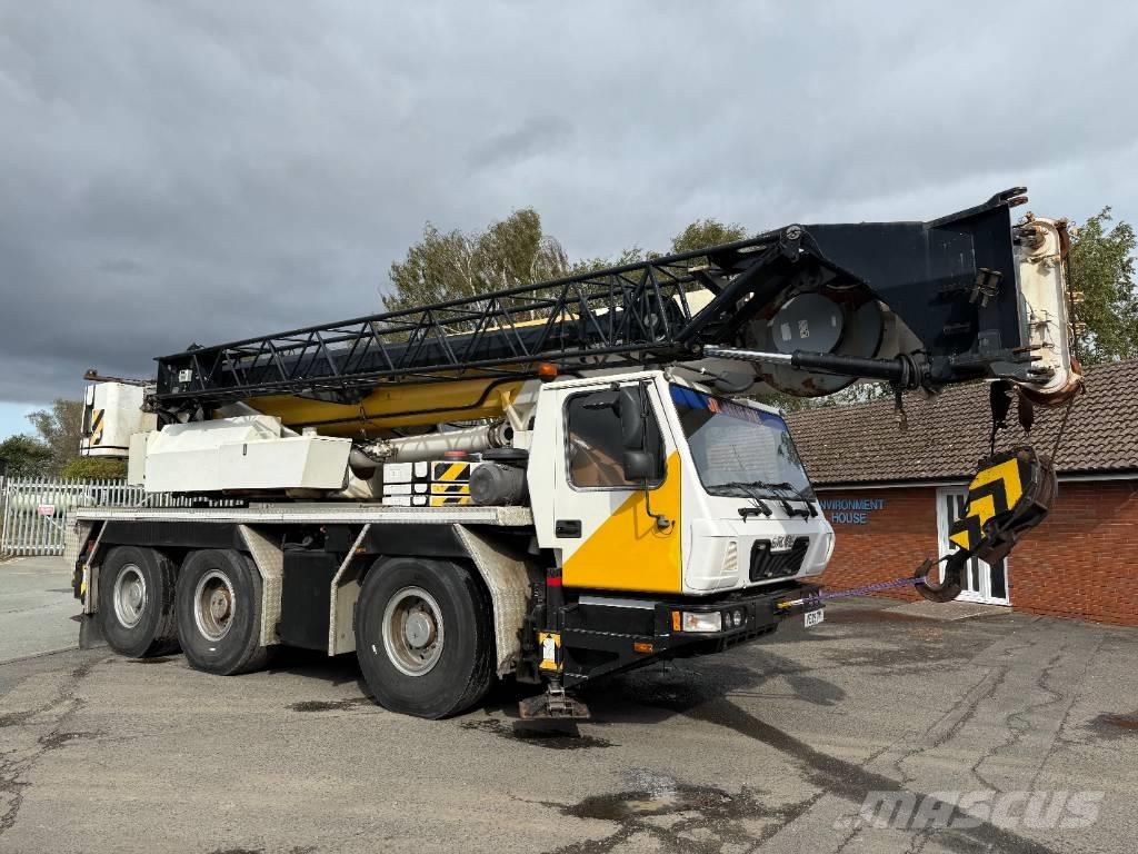 Grove GMK 3055 Macara pentru orice teren