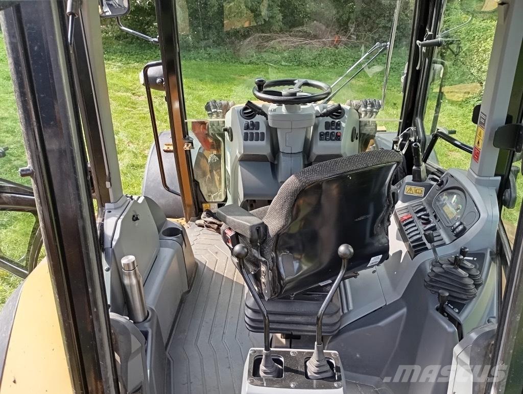 CAT 434 F Buldoexcavatoare