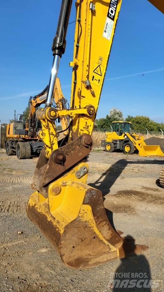 JCB JS 220 LC Excavatoare pe șenile
