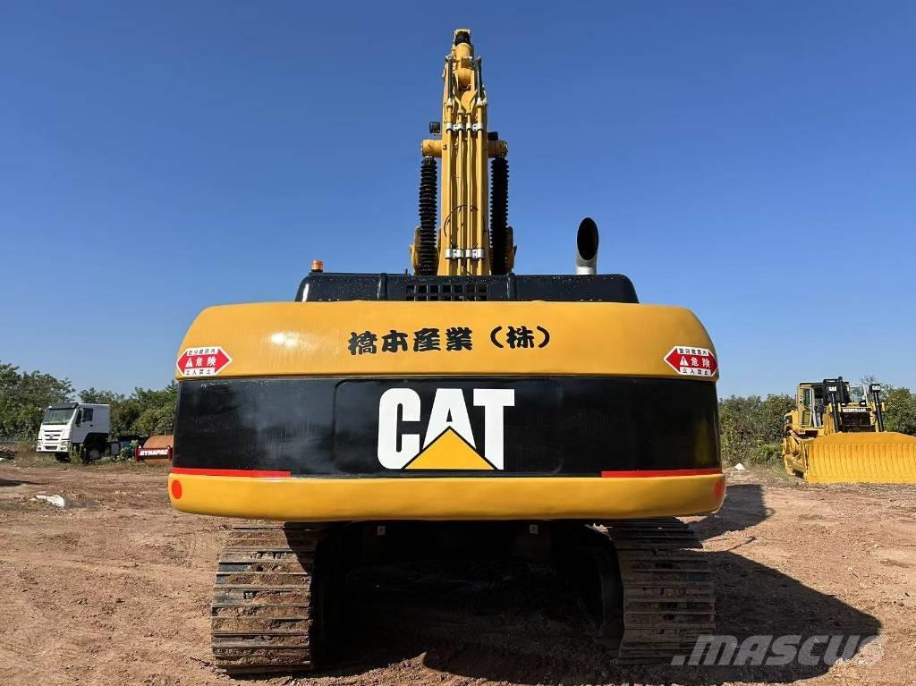 CAT 330 CL Excavatoare pe șenile
