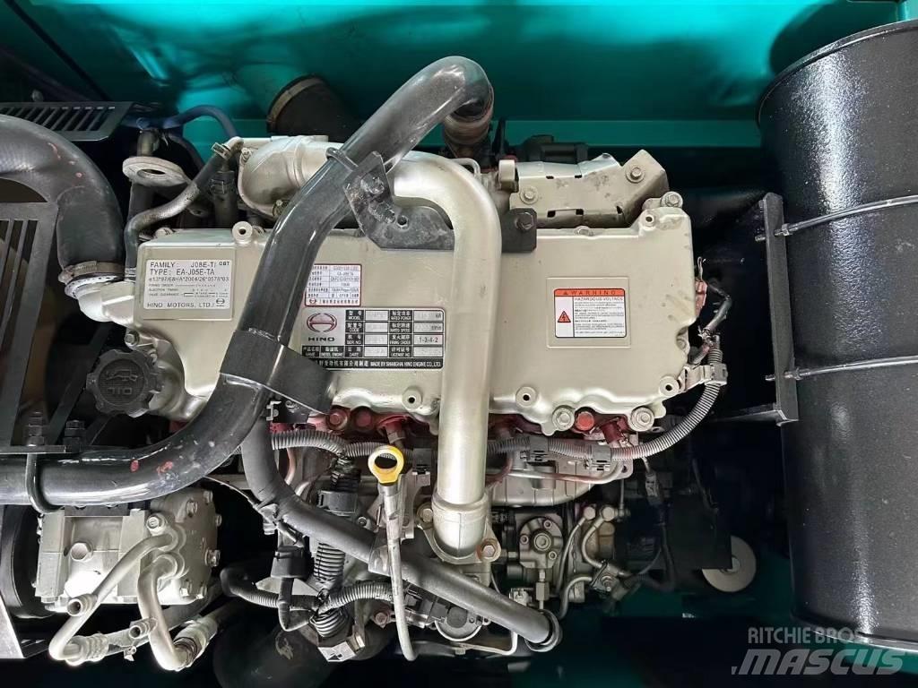 Kobelco SK200 Excavatoare pe șenile
