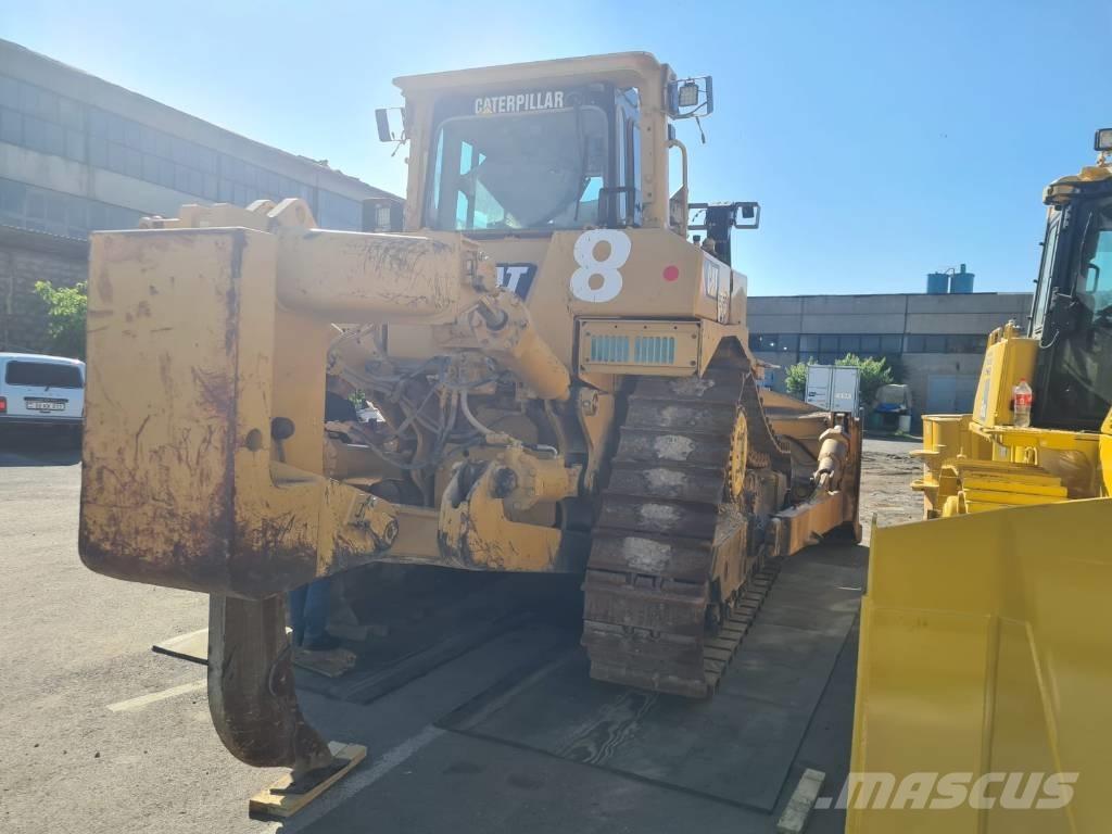 CAT D8R Buldozere pe senile