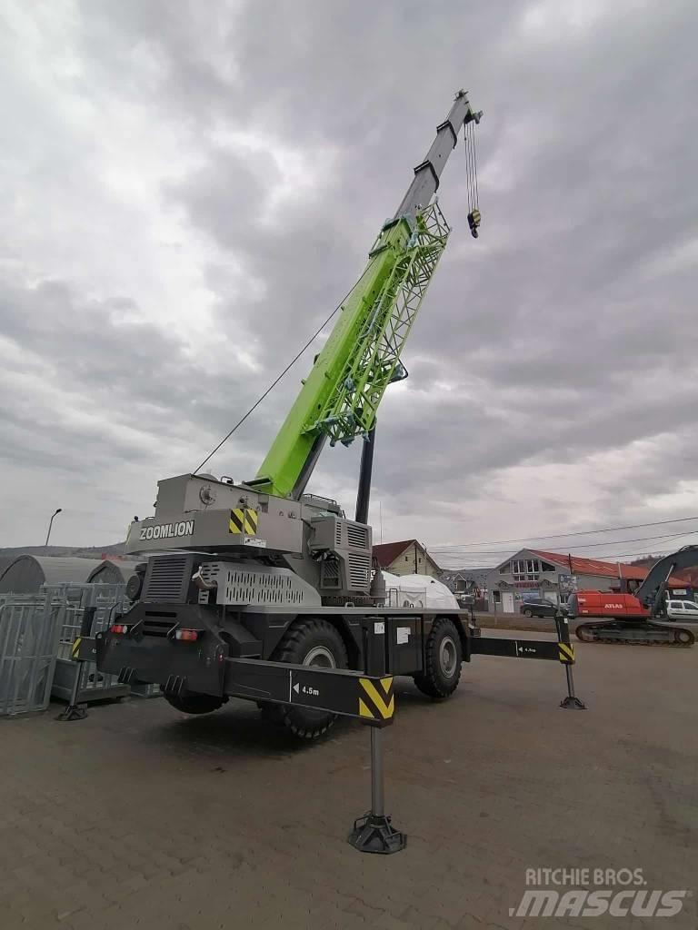 Zoomlion ZRT400 Macara teren accidentat