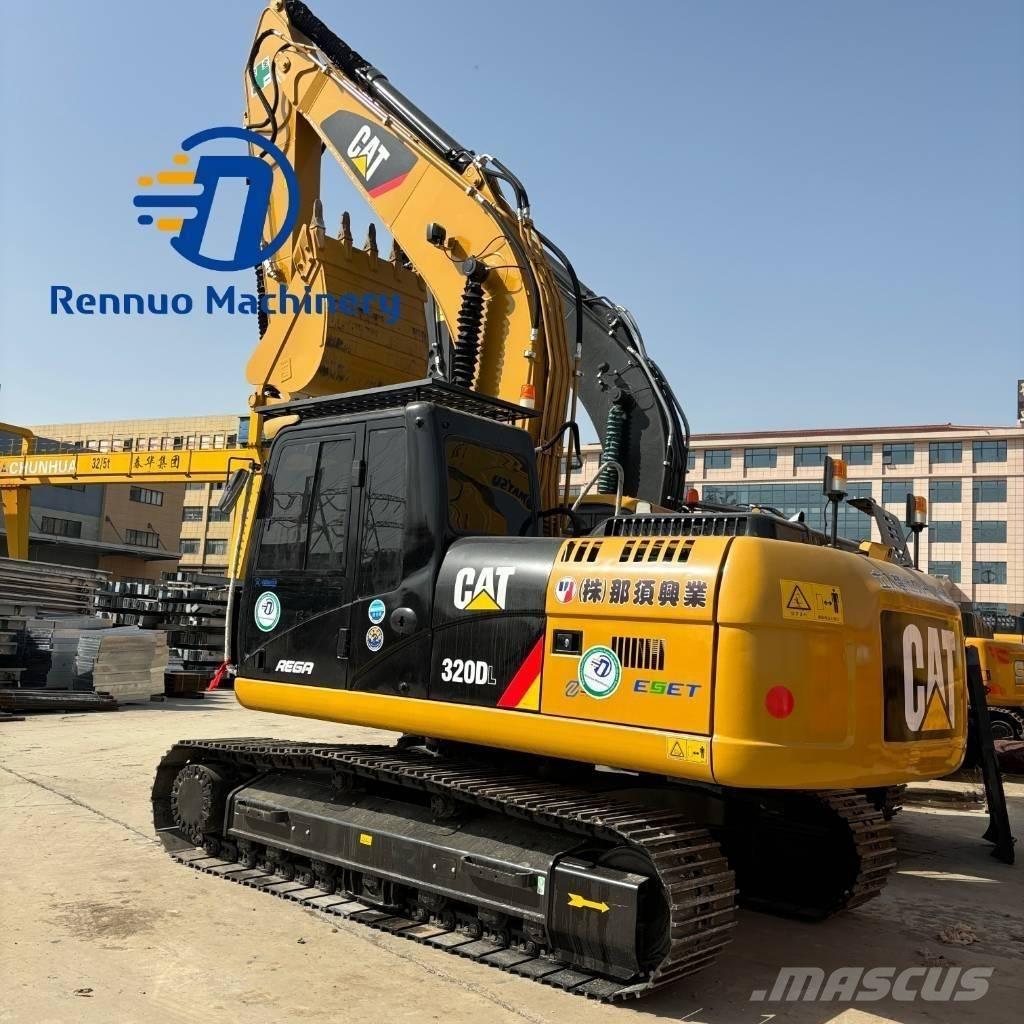 CAT 320DL Excavatoare pe șenile
