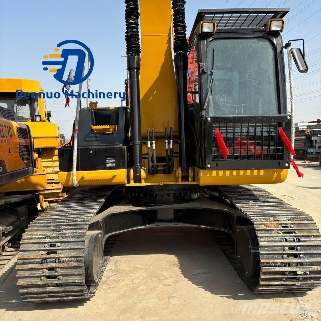 CAT 320DL Excavatoare pe șenile
