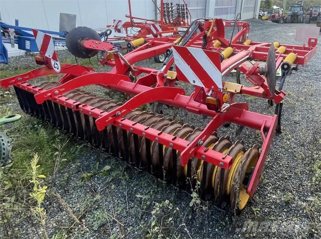 Väderstad CS 300 Cultivatoare