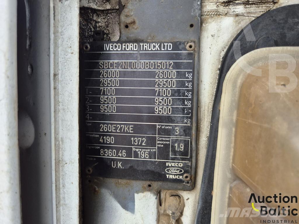 Iveco 260 E27 Autobasculanta