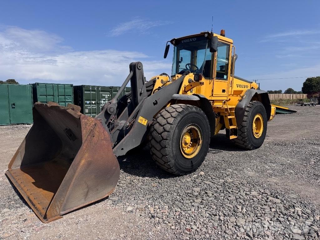 Volvo L 120 E Incarcator pe pneuri